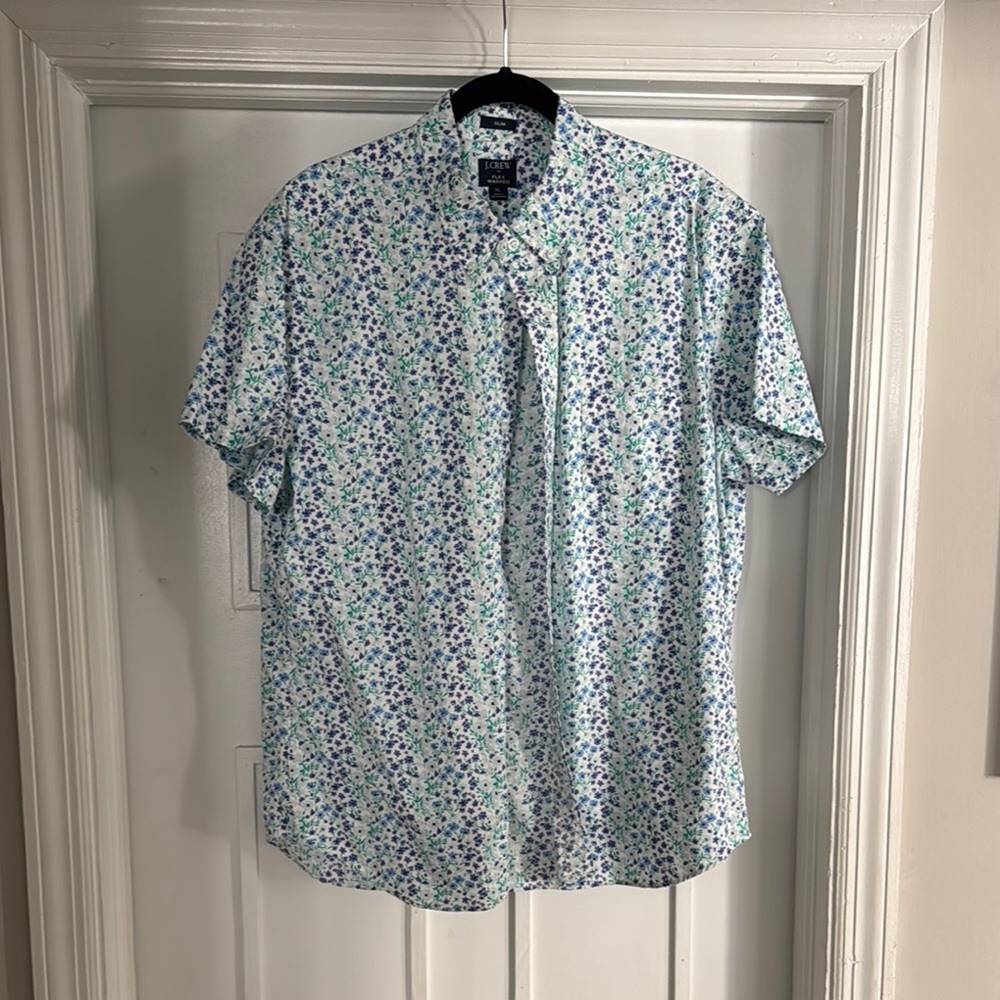 Floral Short Sleeve Men's Shirt